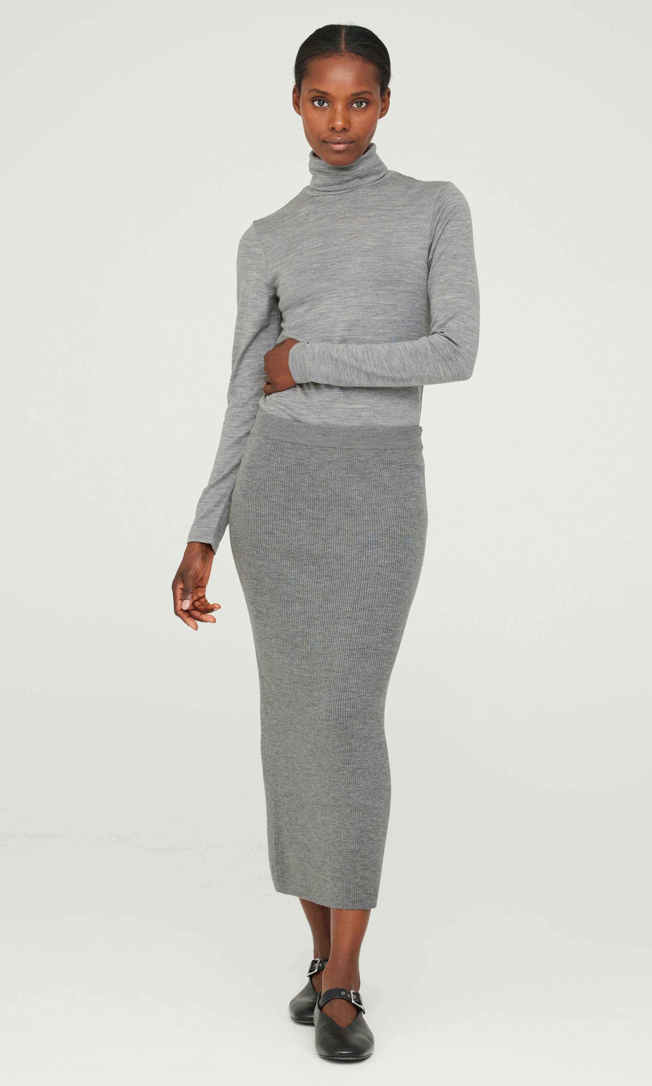 Qiziqarli jinsiy aloqa video Katta kokrakli yosh ayollar bilan porno