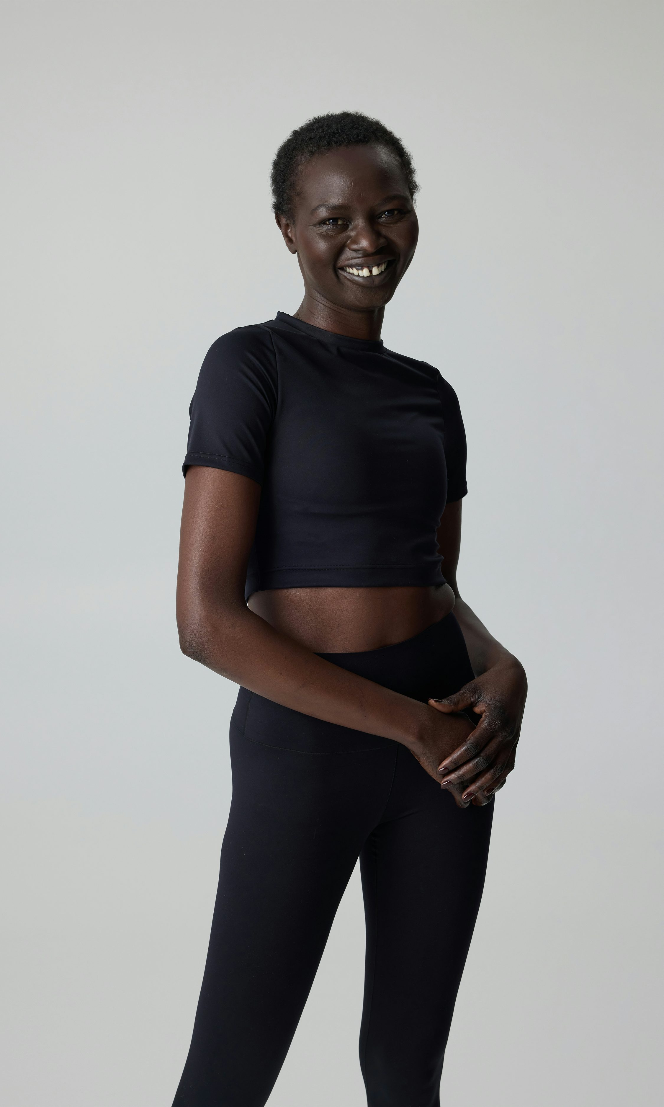 ★OY★94 SPORT ESSENTIAL CROPPED JERSEY - BLACK★正規品/人気 Autry Cropped T-shirt In Black Cotton Jersey Woman