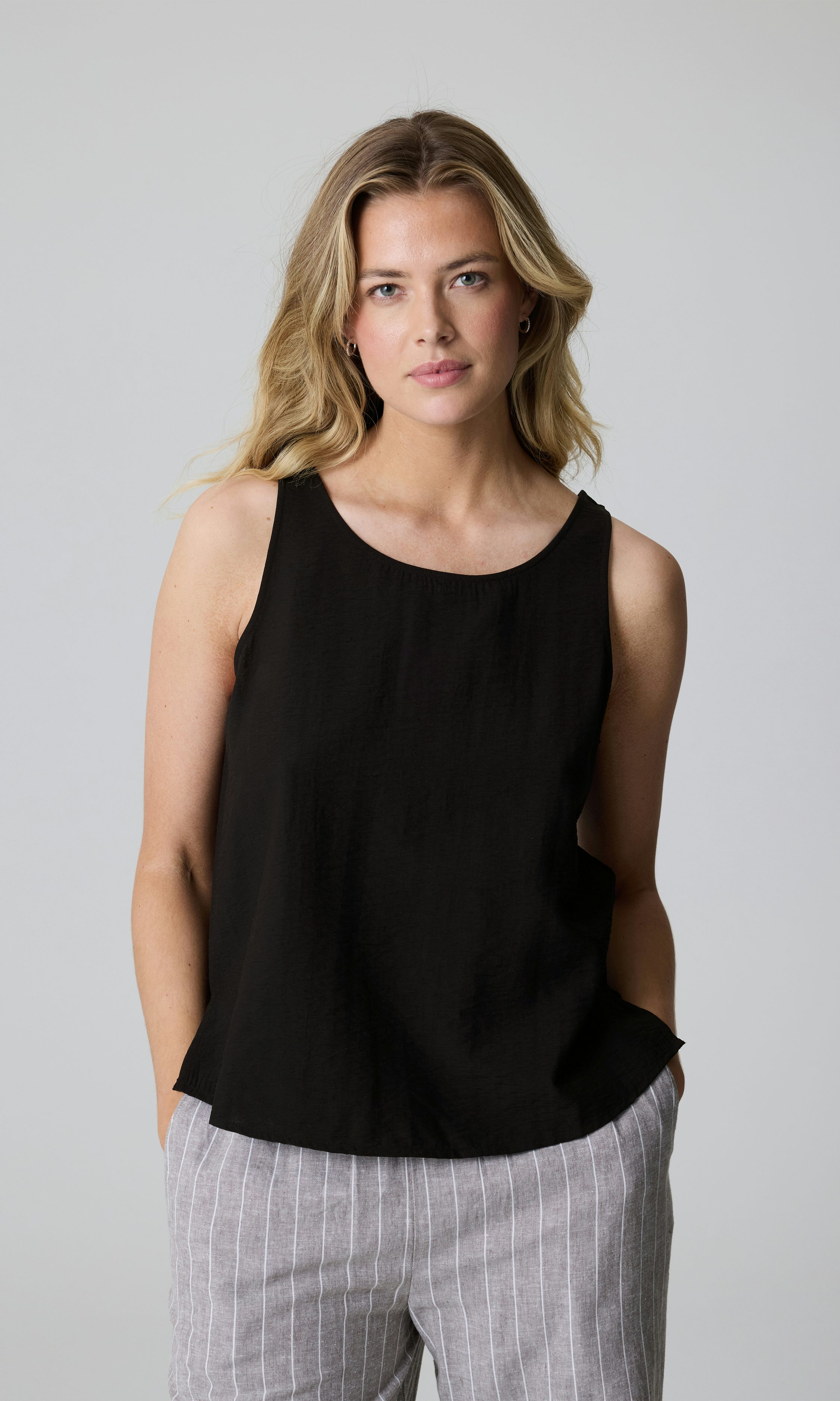 Black L Essence Tank Top | Women | | Cubus
