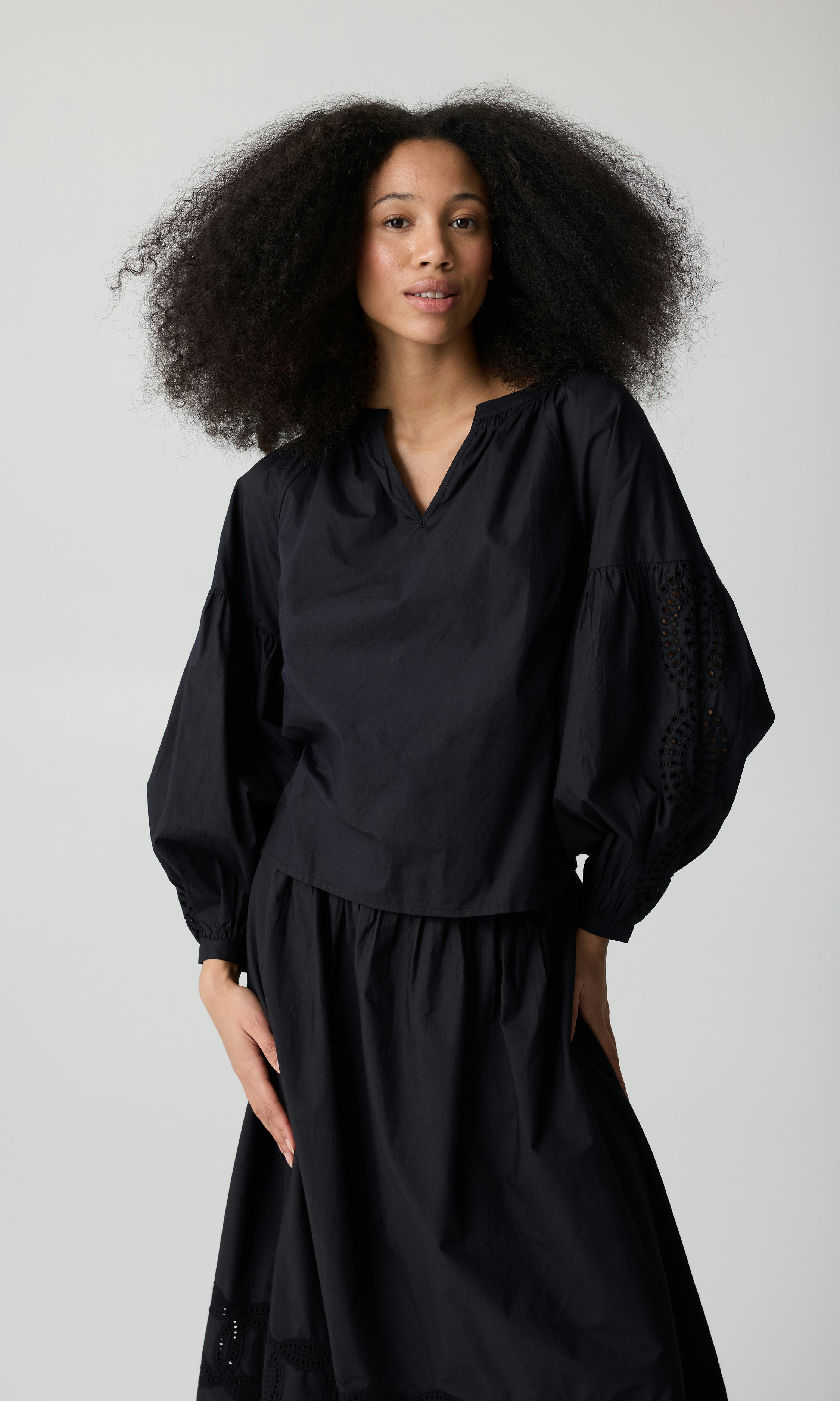 Aurora blouse Black | elu