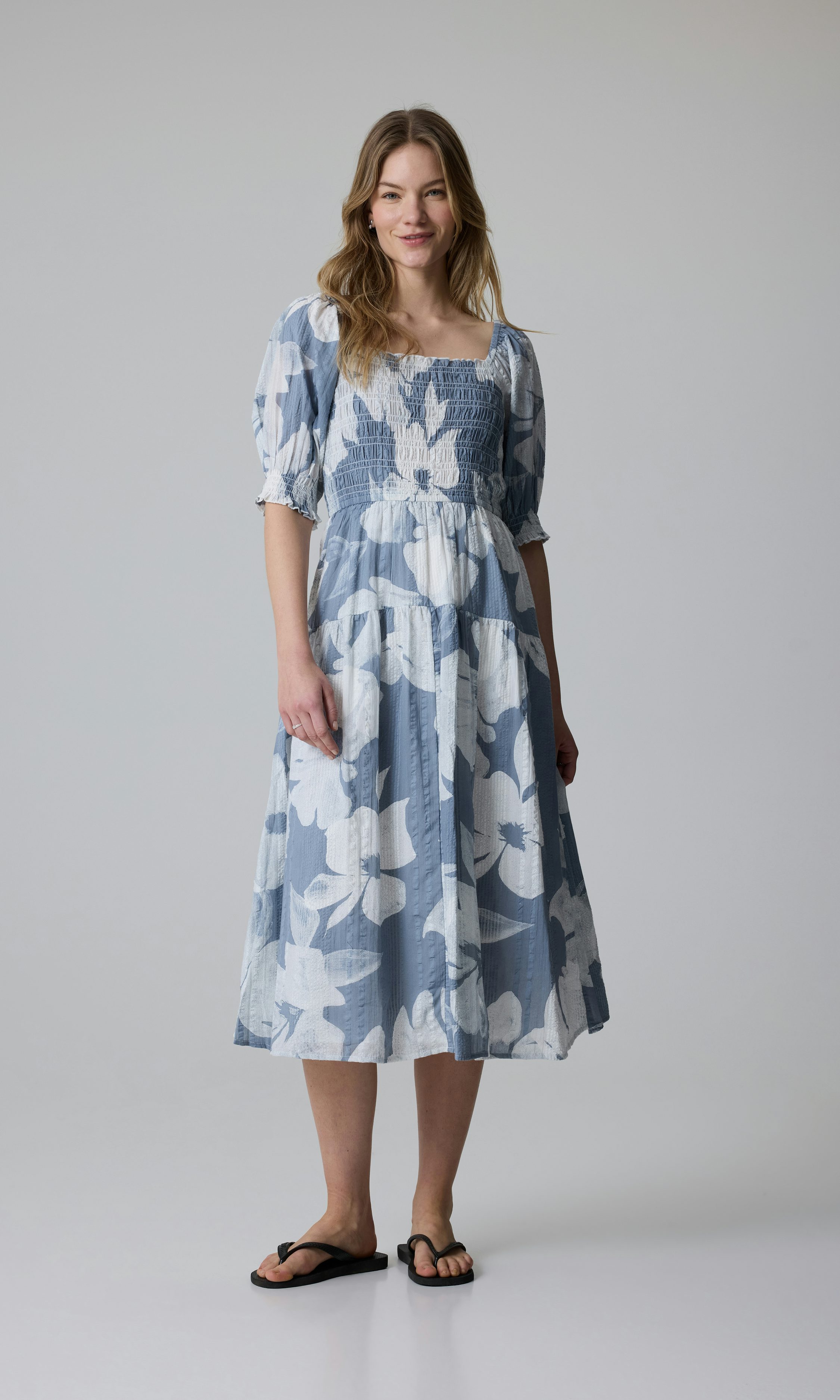 【完売品】サンサカエプチ　Laura smocked dress Multi L Seersucker Smock Dress | Women | | Cubus